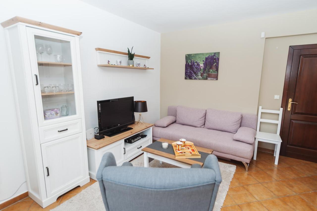 Vila Viktoria - Apartman Viktoria 2 Ружомберок Екстериор снимка