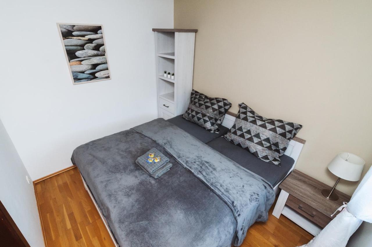 Vila Viktoria - Apartman Viktoria 2 Ружомберок Екстериор снимка
