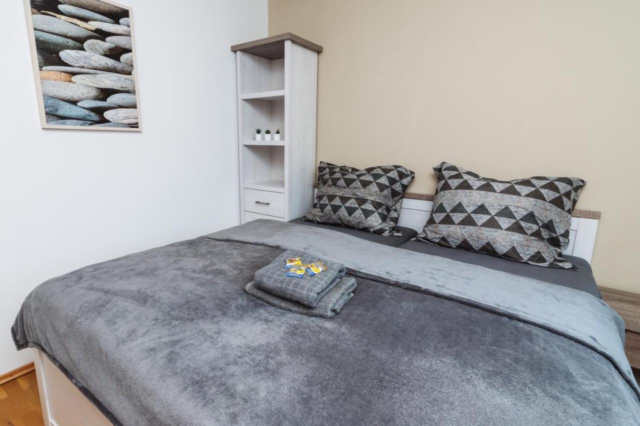 Vila Viktoria - Apartman Viktoria 2 Ружомберок Екстериор снимка